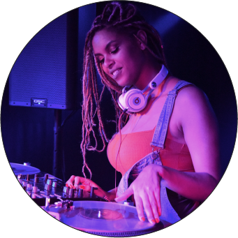 DJ / MOBILE ENTERTAINERS