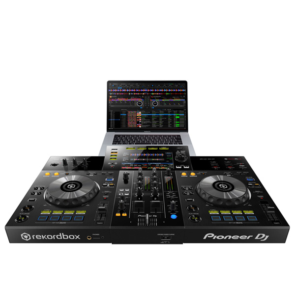 PIONEER XDJ-RR เครื่องเล่น มัลติมีเดียเพลเยอร์ สำหรับ ดีเจ เล่นไฟล์เพลงได้ทั้งแผ่น CD Audio และ เล่นผ่านพอร์ต USB เล่นไฟล์ได้หลายรูปแบบ (MP3, AAC, WAV,AIFF)