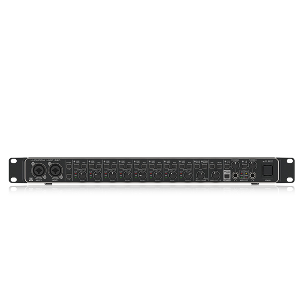 BEHRINGER UMC1820