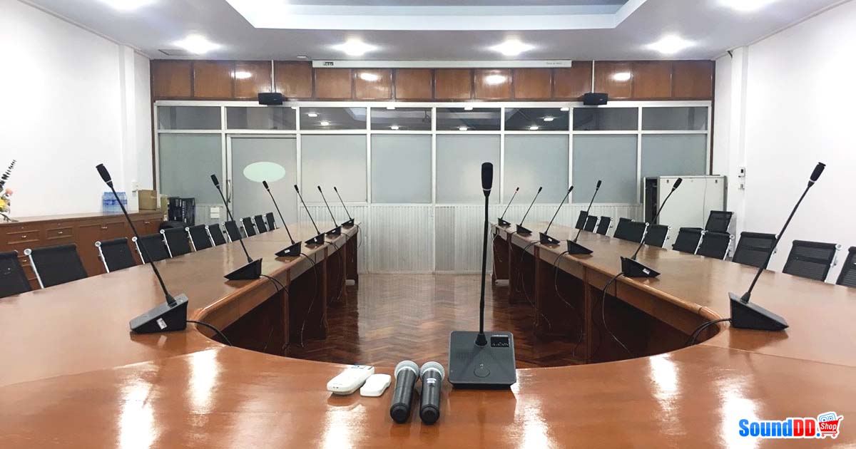 ผลงานการติดตั้ง ระบบเสียงห้องประชุม บริษัท ลีดเวย์ เฮฟวี่ แมชชีนเนอร์รี่ จำกัด รับบริการออกแบบ และติดตั้ง ระบบเสียง และระบบภาพ เช่น ไมโครโฟนห้องประชุม