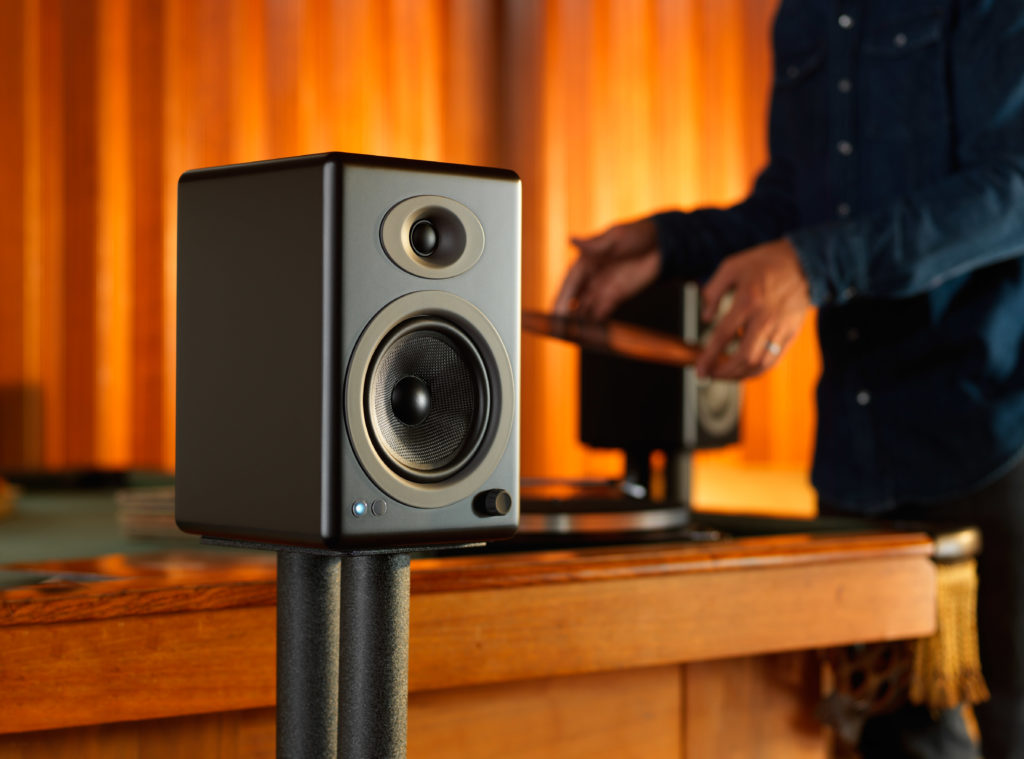 AUDIOENGINE A5+ WIRELESS SPEAKER SYSTEM