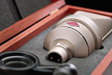 TLM 103 Studio Set