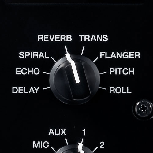 PIONEER-DJM-450-mixing