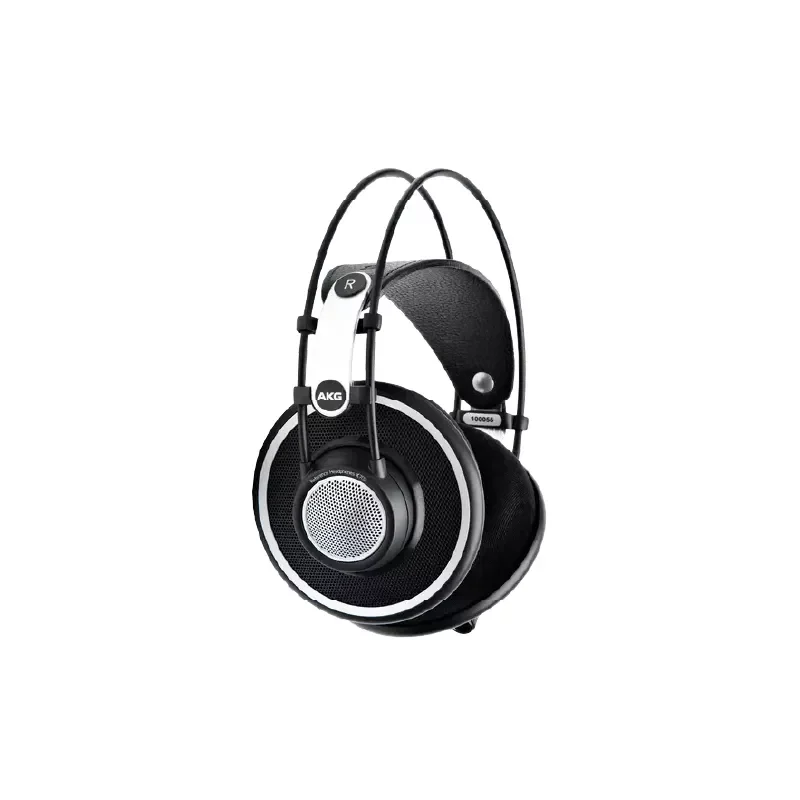 AKG K702