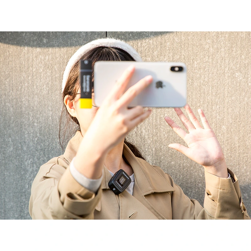 SARAMONIC Blink500 Pro B3 ไมโครโฟนไร้สายติดสมาร์ทโฟน แบบ Dual-Channel 2.4GHz พร้อมจอแสดงผล OLED (สำหรับ iOS) - Image 5