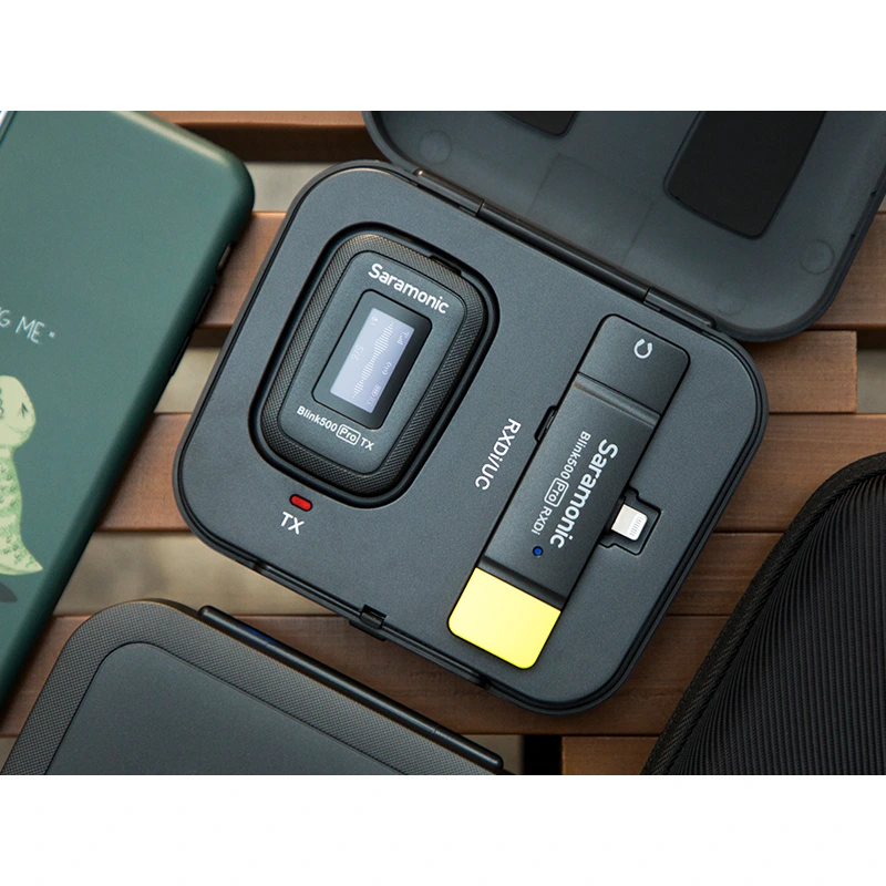 SARAMONIC Blink500 Pro B3 ไมโครโฟนไร้สายติดสมาร์ทโฟน แบบ Dual-Channel 2.4GHz พร้อมจอแสดงผล OLED (สำหรับ iOS) - Image 4