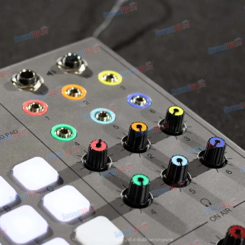 ZOOM PODTRAK P8 Podcast Recorder บันทึกพร้อมกันได้ถึง 13 track อินพุตไมค์ 6 ช่อง พร้อมขั้วต่อ XLR - Image 6