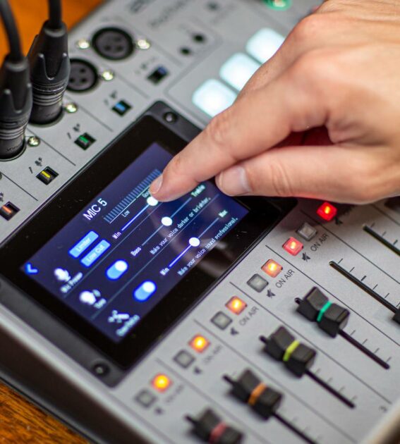 Touchscreen