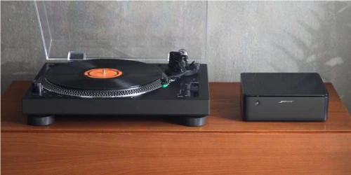 Bose Amplifier กับเครื่องเล่นแผ่นเสียง