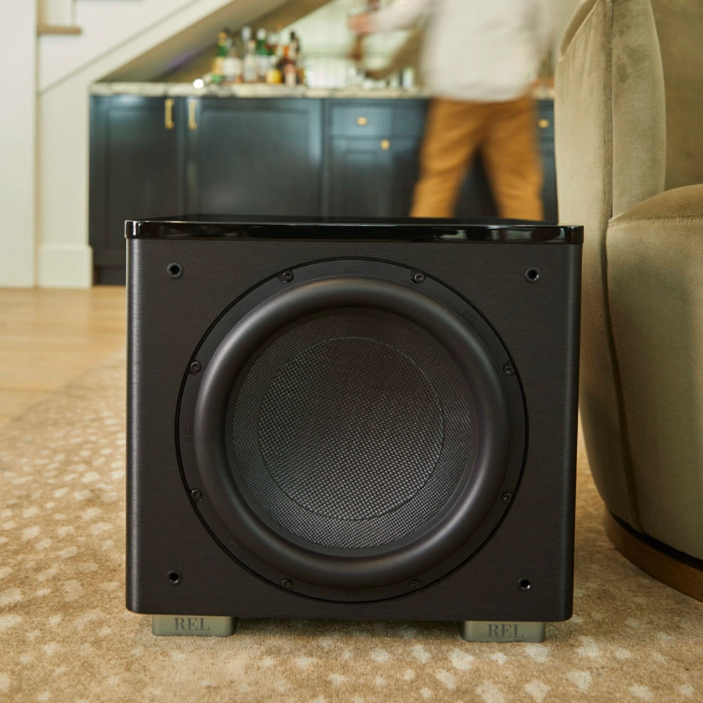 การออกแบบภายนอก REL HT/1205 MKII