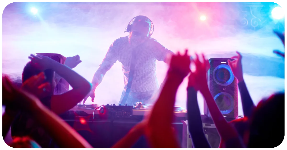 Klipsch-GIG-XXL-DJ-Booth