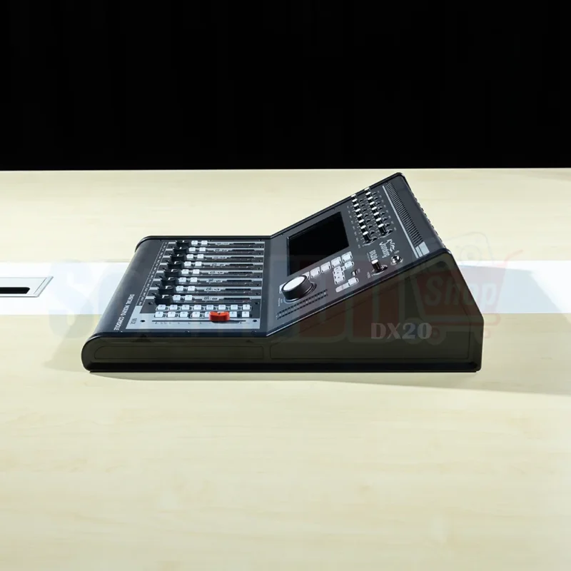 SoundKing DX20