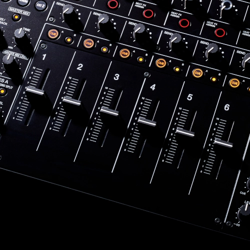 DJM-V10-LF