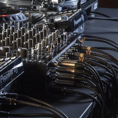 DJM-V10-LF