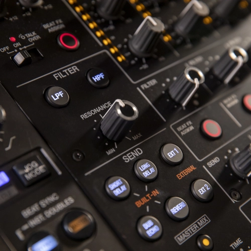 DJM-V10-LF